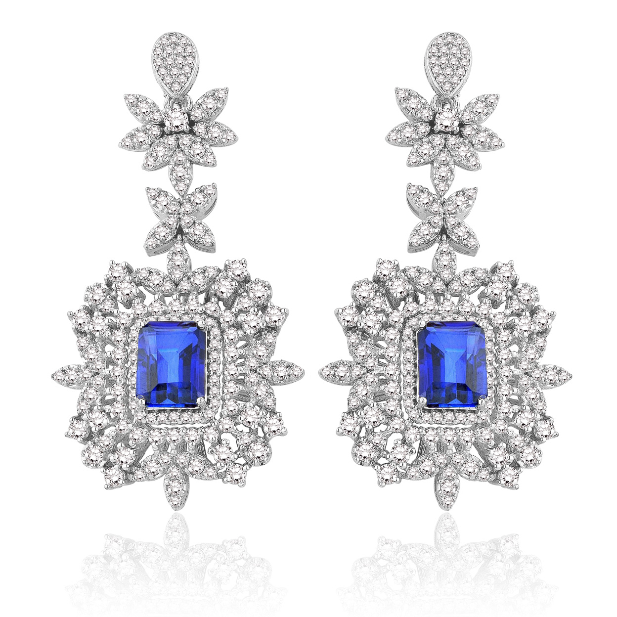 9.89 Karat Pırlanta Safir Küpe
